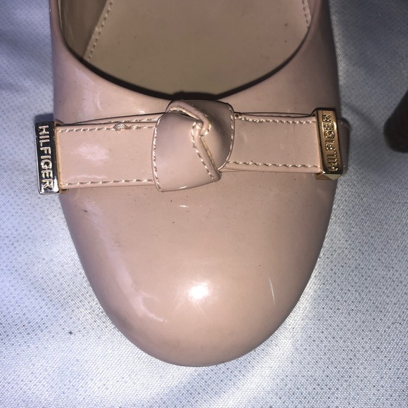 Tommy Hilfiger Bow tie pump with wooden heel size 9.5 - Picture 3 of 7